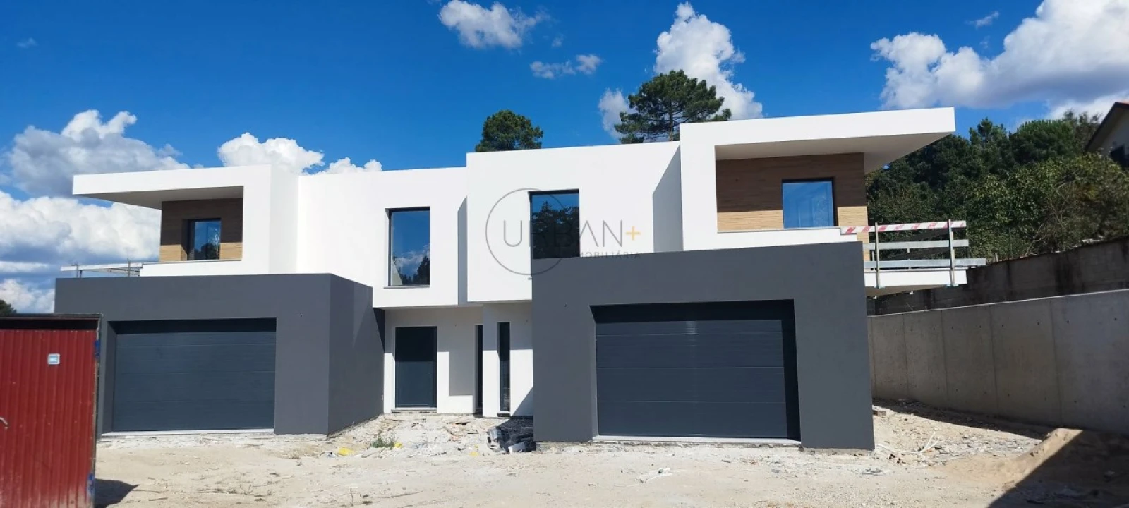 Moradia T4 para Venda em São João de Lourosa Foto 3