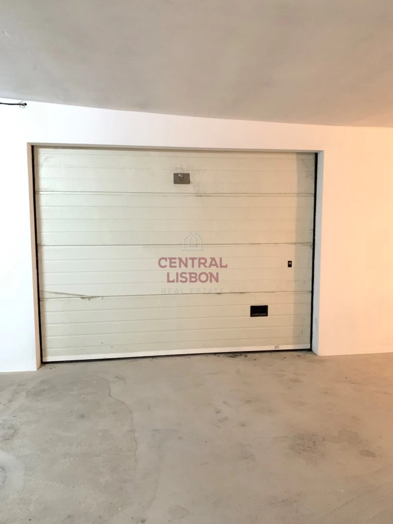 Garagem para Venda em São Pedro do Sul, Várzea e Baiões Foto 2