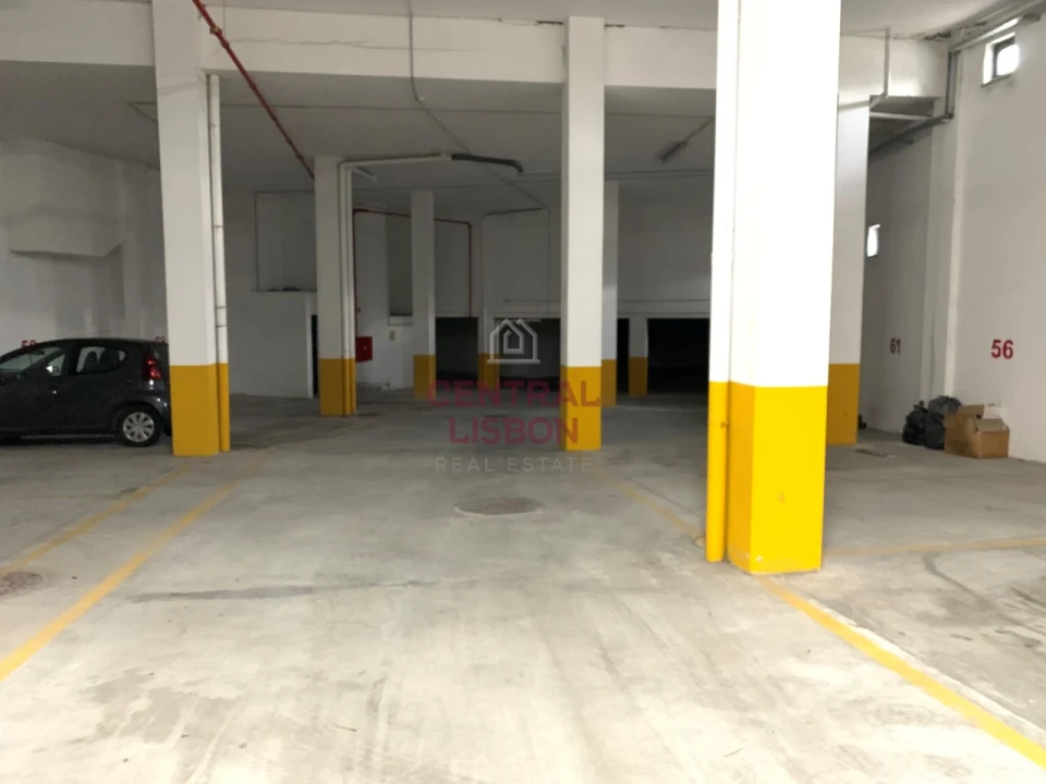 Garagem para Venda em São Pedro do Sul, Várzea e Baiões Foto 7