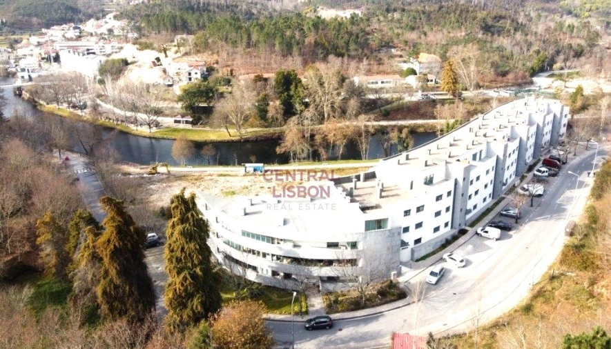 Garagem para Venda em São Pedro do Sul, Várzea e Baiões