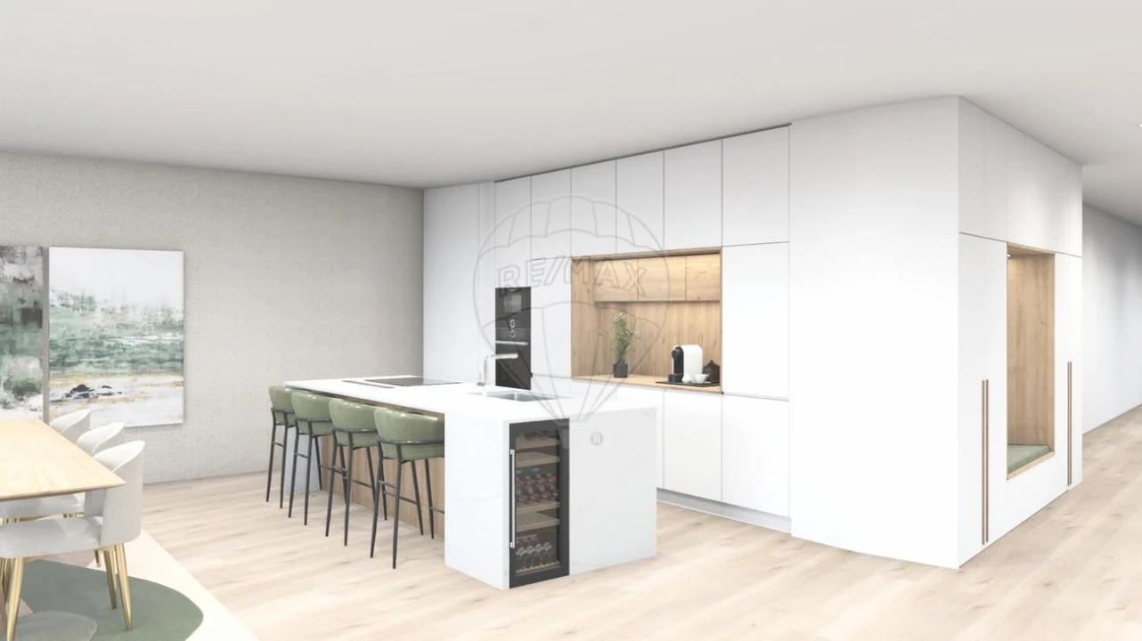 Apartamento T4 para Venda em Almeirim Foto 2