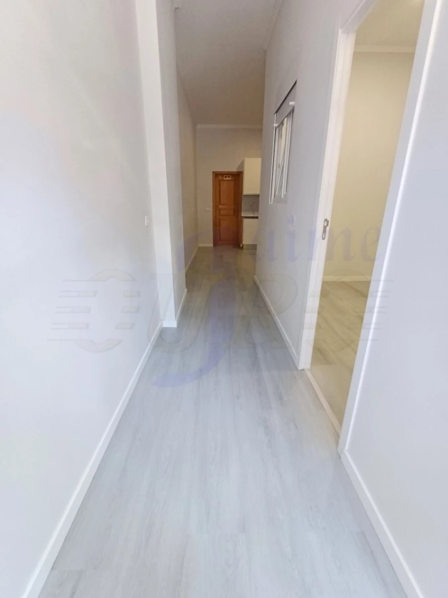 Apartamento T1 para Venda em Queluz e Belas Foto 5