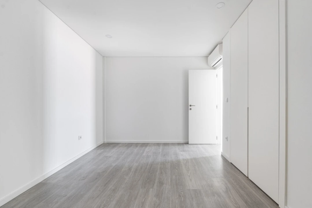 Moradia T4 para Venda em Lago Foto 16