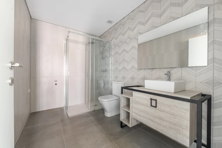 Moradia T4 para Venda em Lago Foto 14