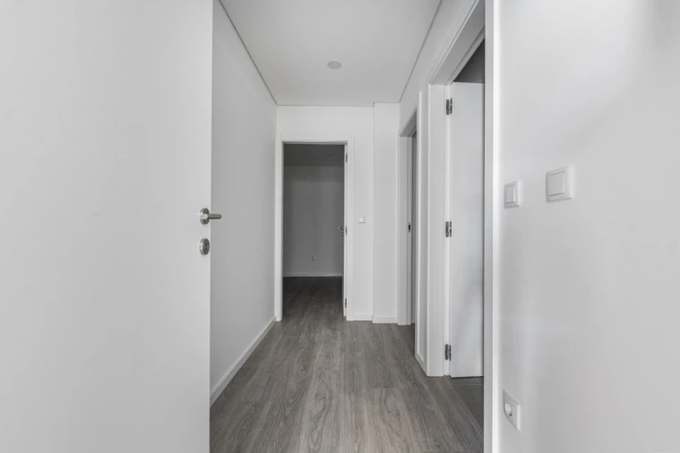 Moradia T4 para Venda em Lago Foto 4