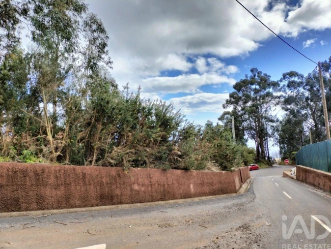 Terreno para Venda em Canhas Foto 18