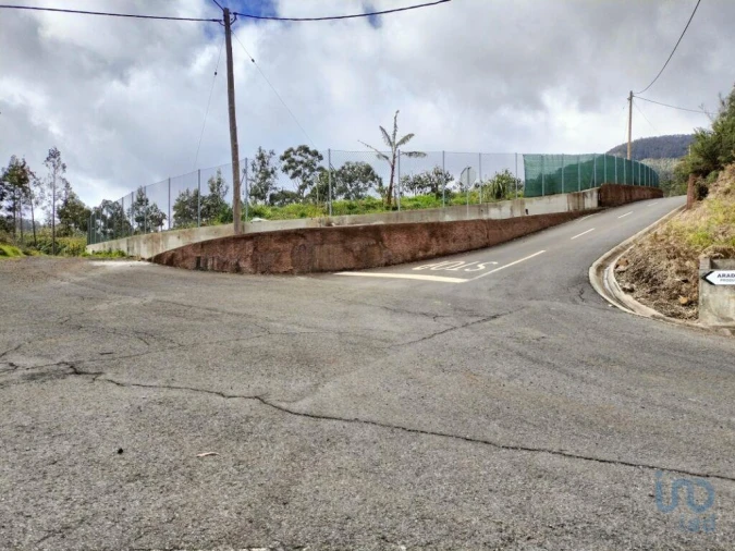 Terreno para Venda em Canhas Foto 2