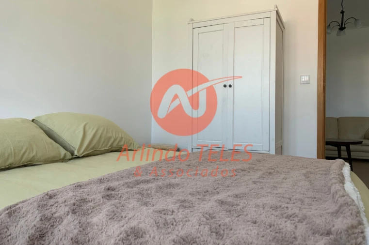 Moradia T4 para Venda em Angra (São Pedro) Foto 7