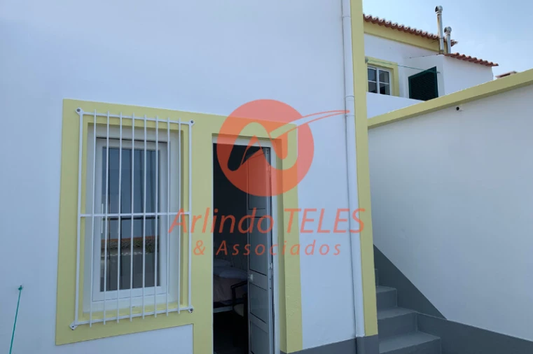 Moradia T4 para Venda em Angra (São Pedro) Foto 4