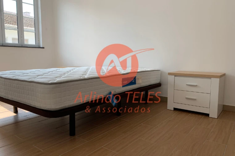 Moradia T4 para Venda em Angra (São Pedro) Foto 15