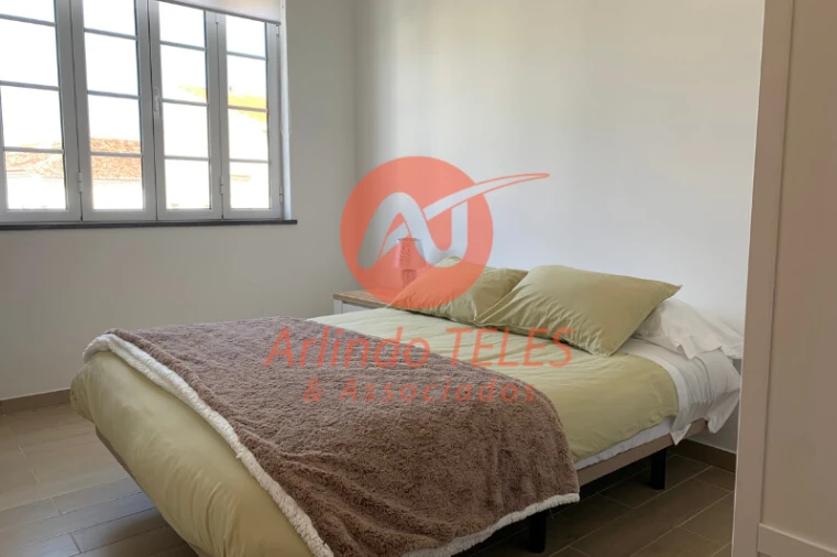 Moradia T4 para Venda em Angra (São Pedro) Foto 5