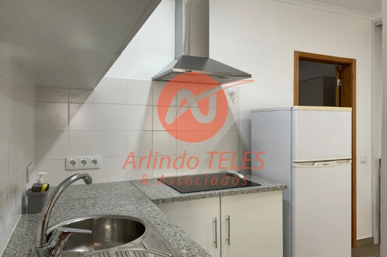 Moradia T4 para Venda em Angra (São Pedro) Foto 29