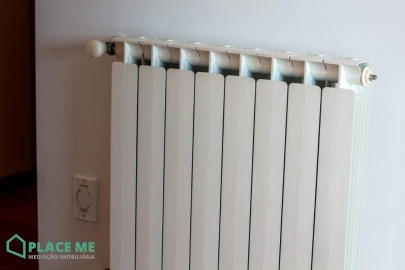 Apartamento T2 para Arrendamento em Creixomil