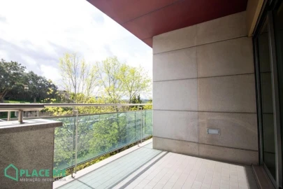 Apartamento T2 para Arrendamento em Creixomil