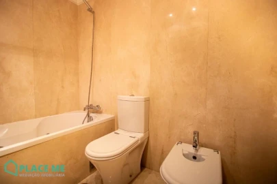 Apartamento T2 para Arrendamento em Creixomil