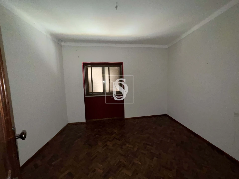 Apartamento T4 para Venda em Fronteira Foto 7