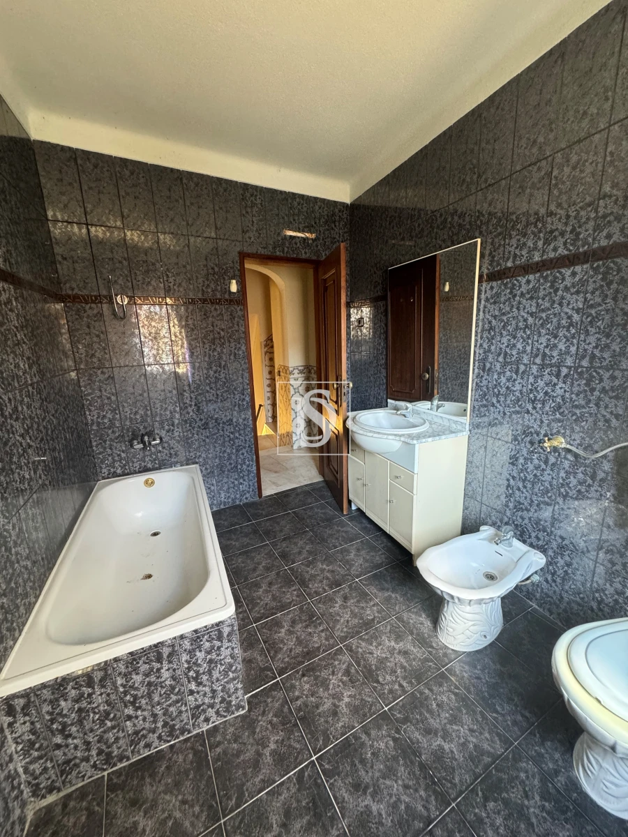 Apartamento T4 para Venda em Fronteira Foto 17