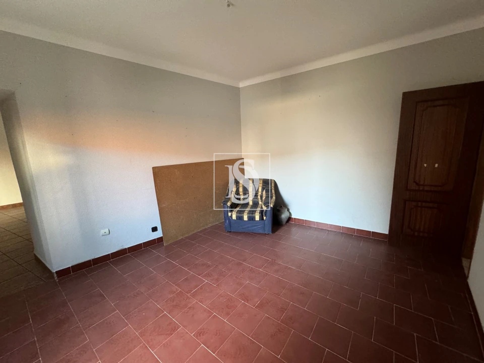 Apartamento T4 para Venda em Fronteira Foto 15