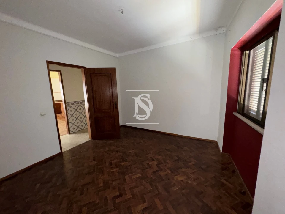 Apartamento T4 para Venda em Fronteira Foto 4