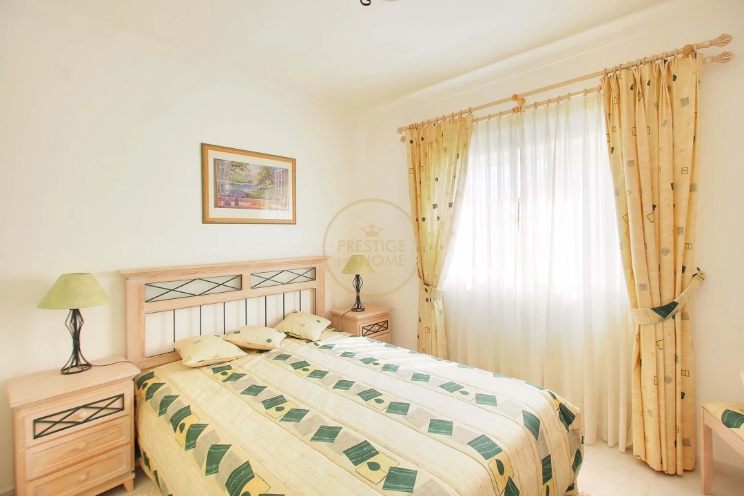 Apartamento T2 para Arrendamento em Portimão Foto 14