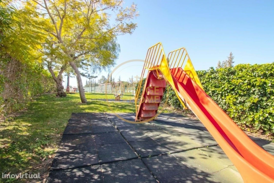 Apartamento T2 para Arrendamento em Portimão Foto 21