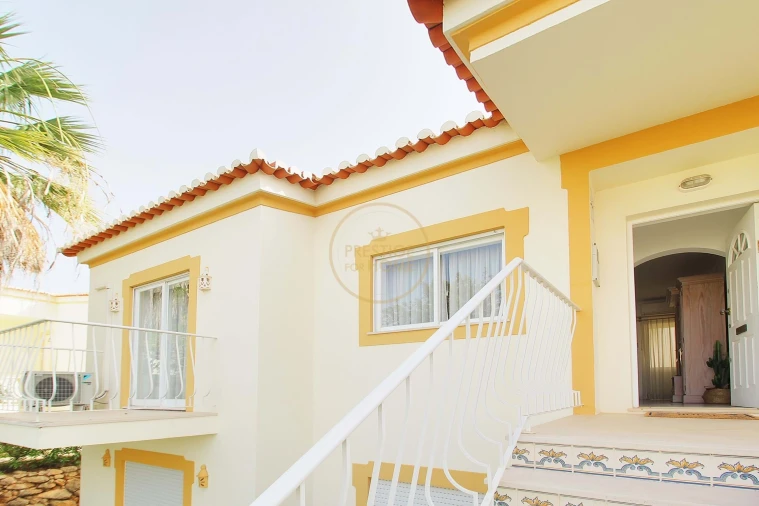 Apartamento T2 para Arrendamento em Portimão Foto 5