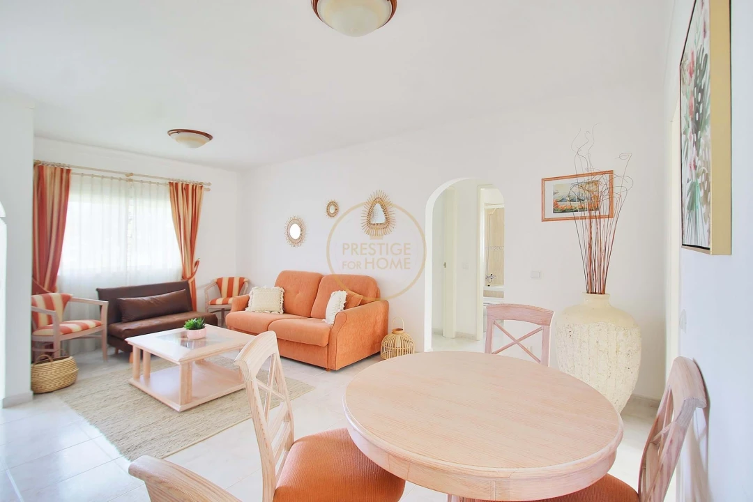 Apartamento T2 para Arrendamento em Portimão Foto 9