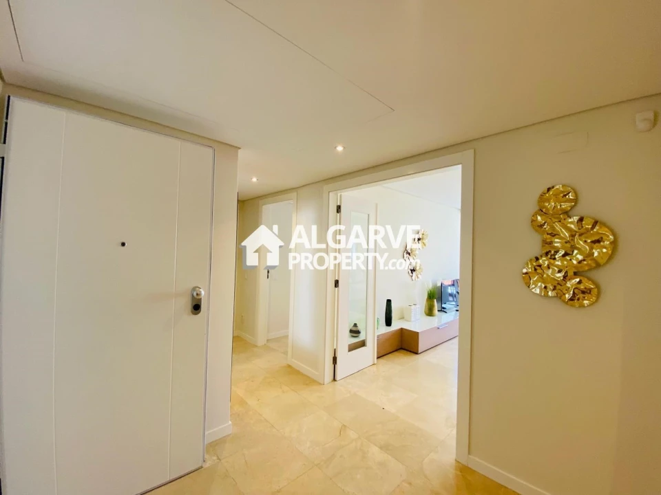 Apartamento T2 para Venda em Quarteira Foto 8