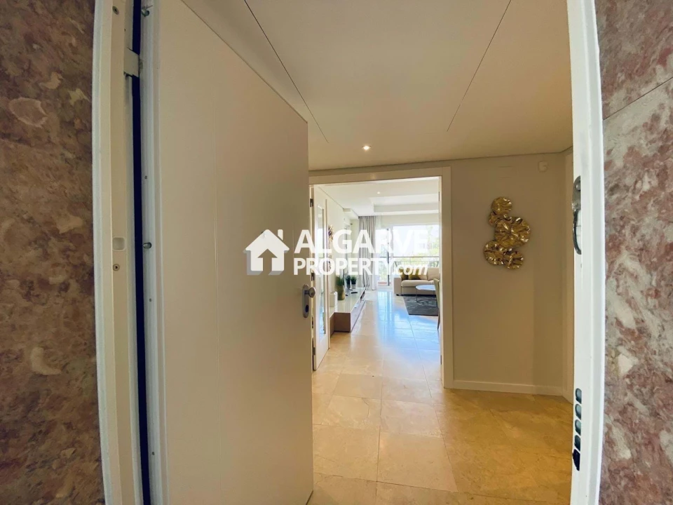 Apartamento T2 para Venda em Quarteira Foto 10