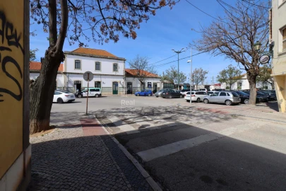 Moradia T6 para Venda em Faro (Sé e São Pedro)