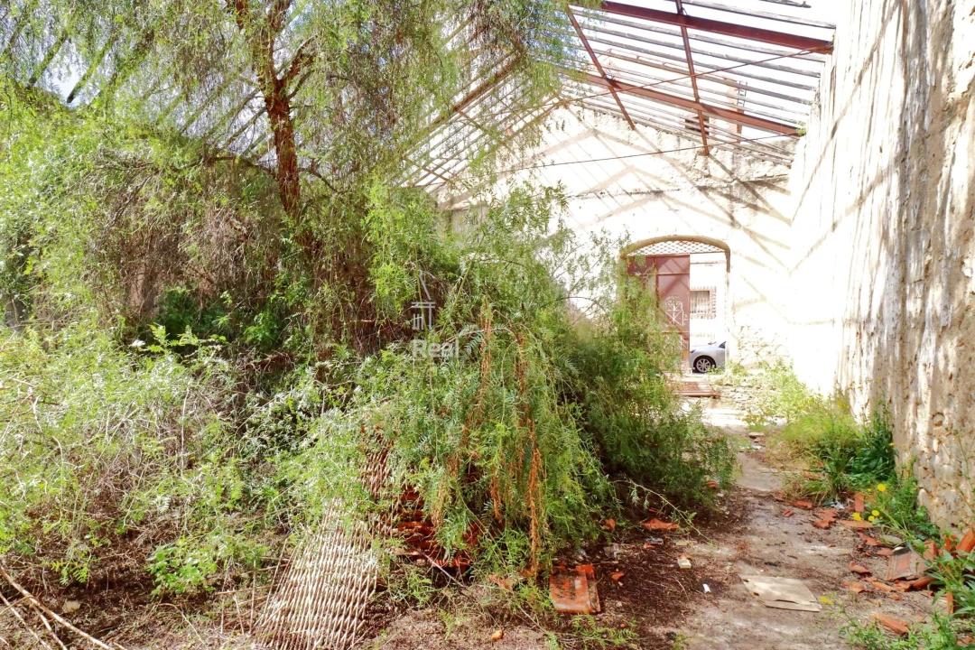 Moradia T6 para Venda em Faro (Sé e São Pedro) Foto 8