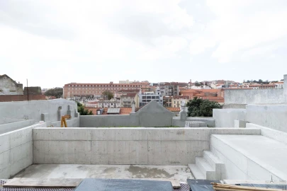 Moradia T8 para Venda em Arroios