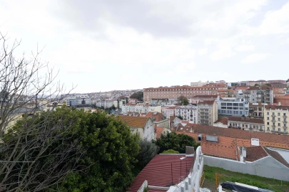 Moradia T8 para Venda em Arroios