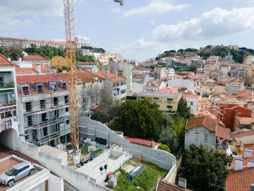 Moradia T8 para Venda em Arroios