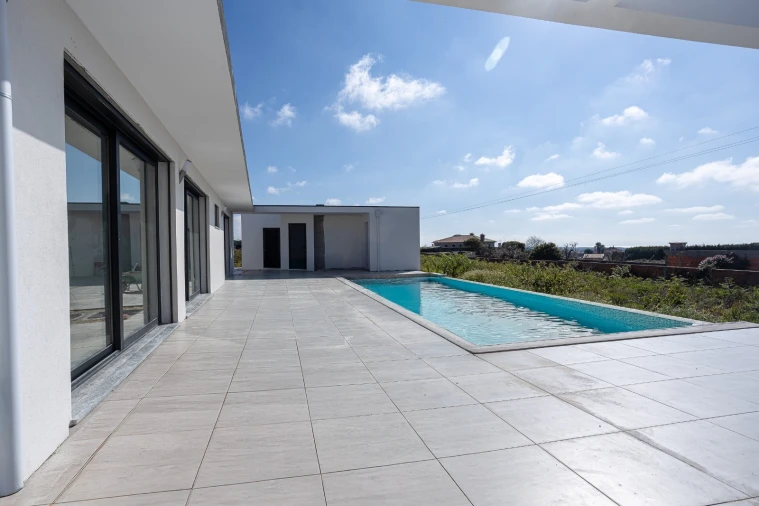 Moradia T3 para Venda em Cortegaça Foto 10