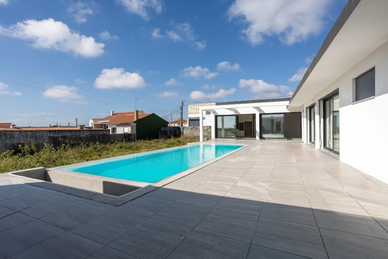 Moradia T3 para Venda em Cortegaça Foto 2