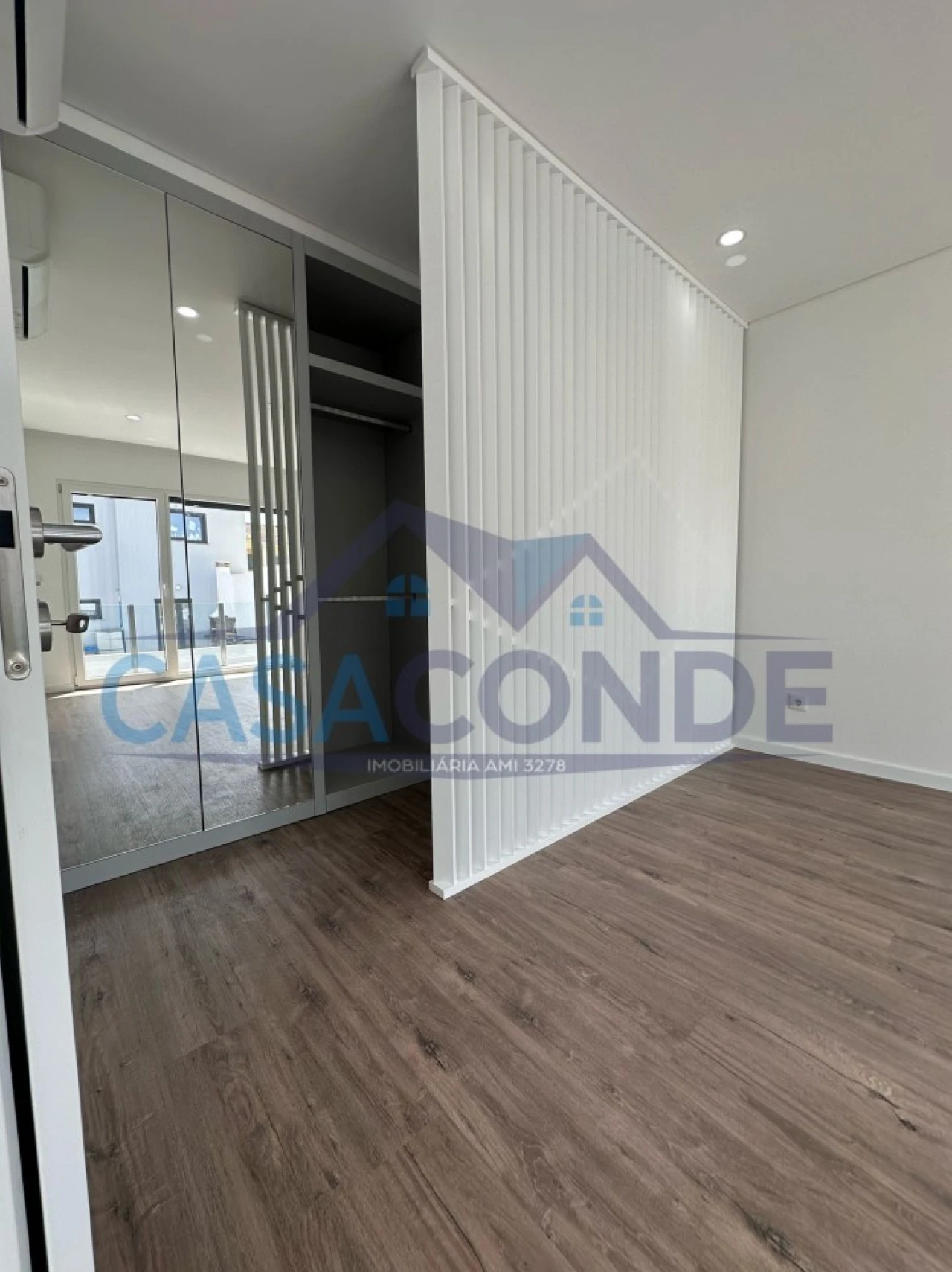 Moradia T4 para Venda em Corroios Foto 18