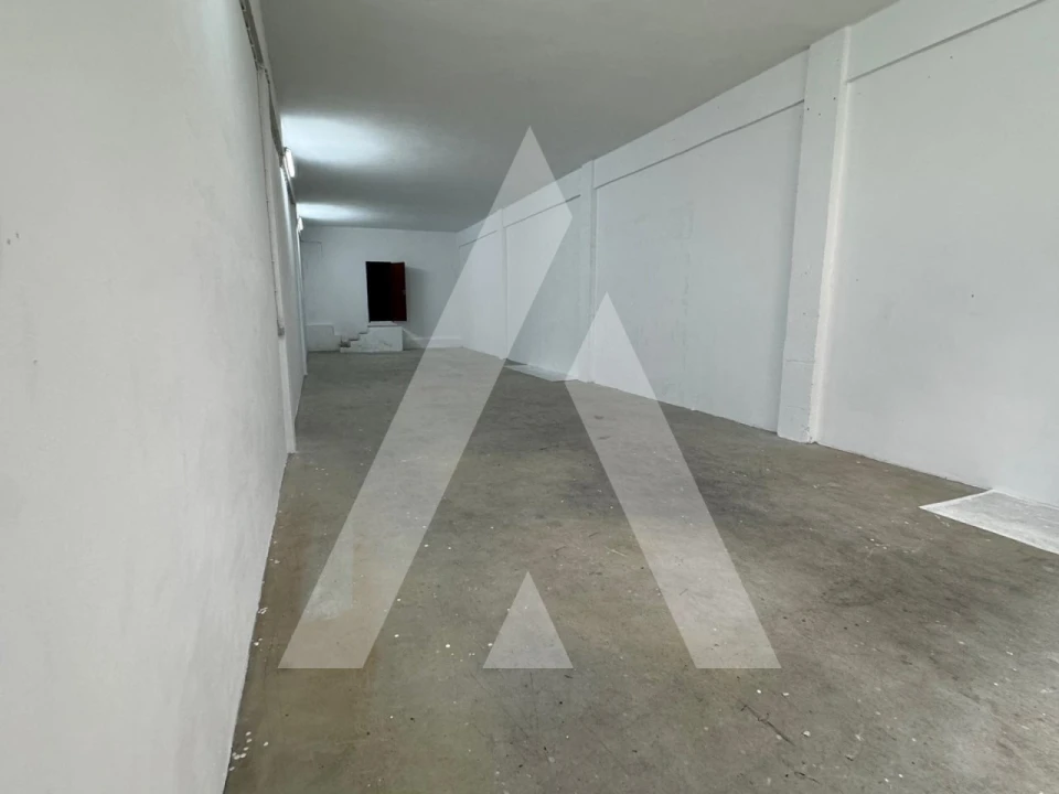 Armazém para Venda em Buarcos Foto 4