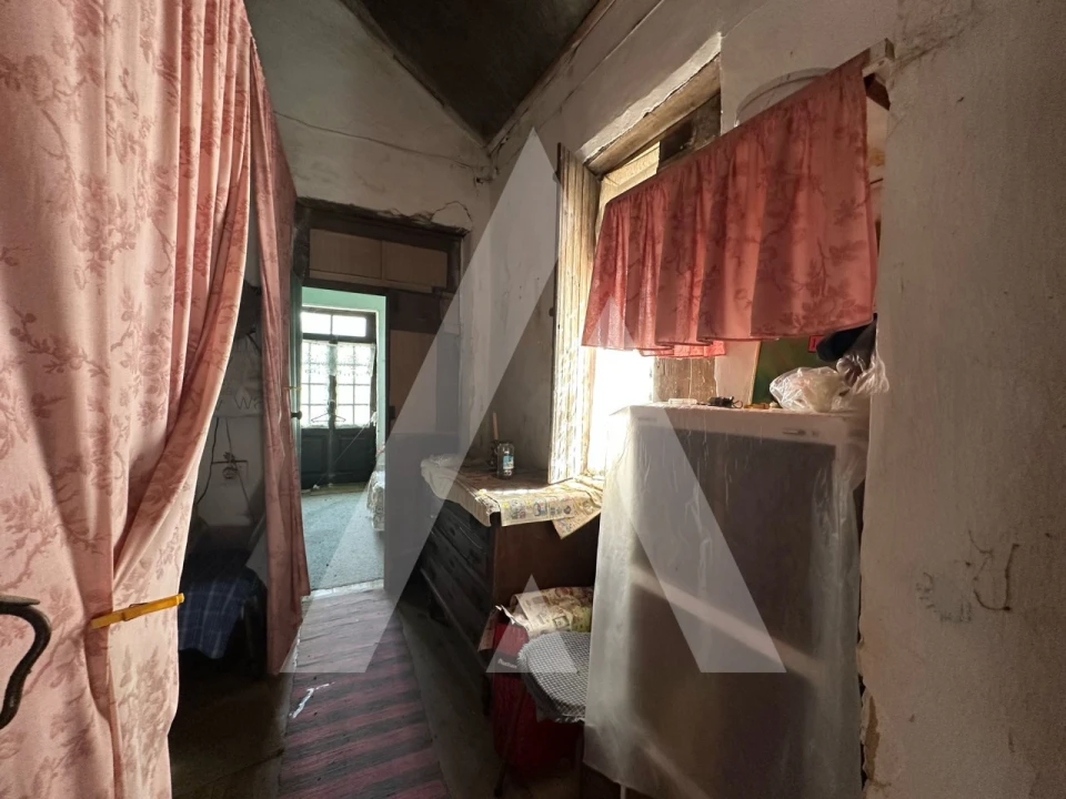 Moradia T2 para Venda em Ouca Foto 7