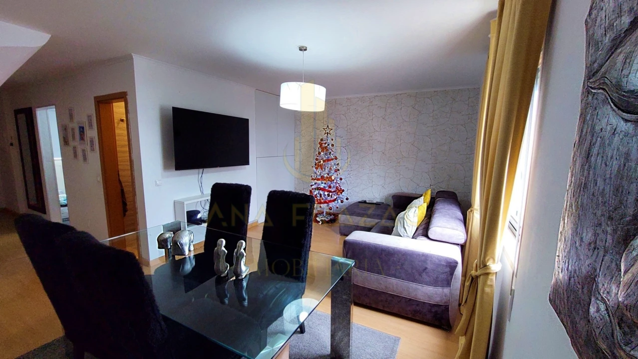 Apartamento T3 para Venda em Santa Clara Foto 3