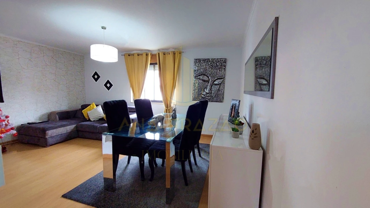 Apartamento T3 para Venda em Santa Clara Foto 1