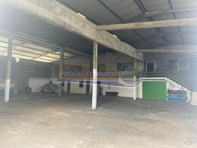 Armazém para Venda em Salvaterra de Magos e Foros de Salvaterra Foto 18