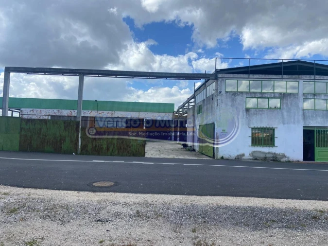 Armazém para Venda em Salvaterra de Magos e Foros de Salvaterra Foto 3