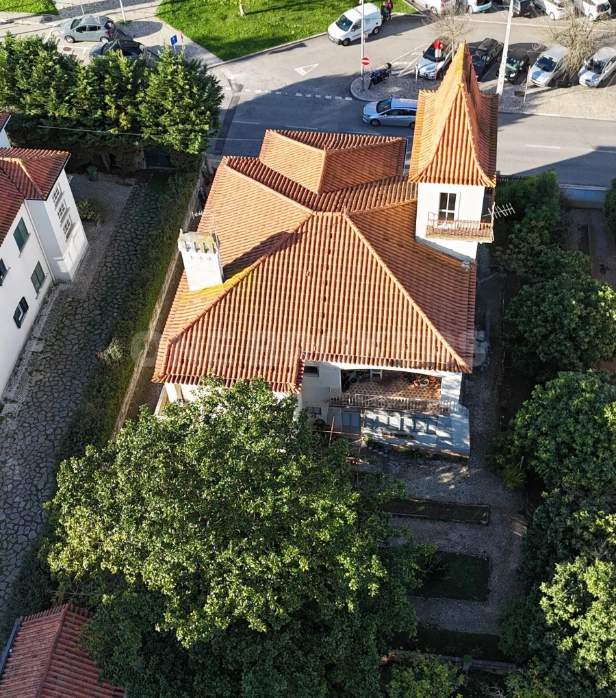 Moradia T9 para Venda em Oeiras e São Julião da Barra, Paço de Arcos e Caxias Foto 1