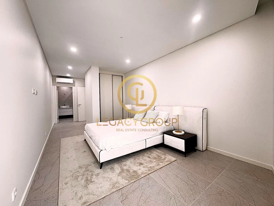 Apartamento T2 para Venda em Quarteira Foto 4