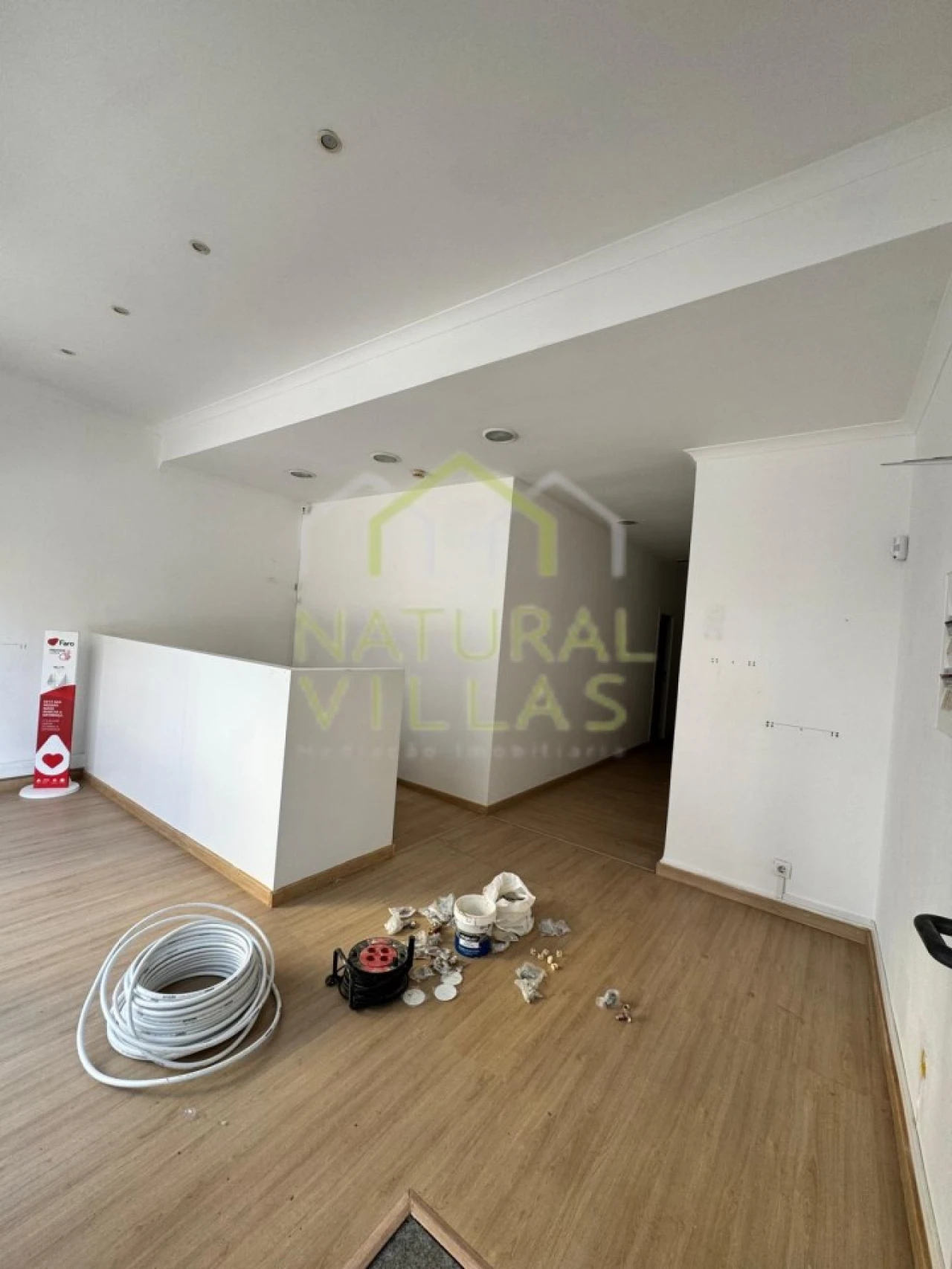 Loja para Arrendamento em Faro (Sé e São Pedro) Foto 3