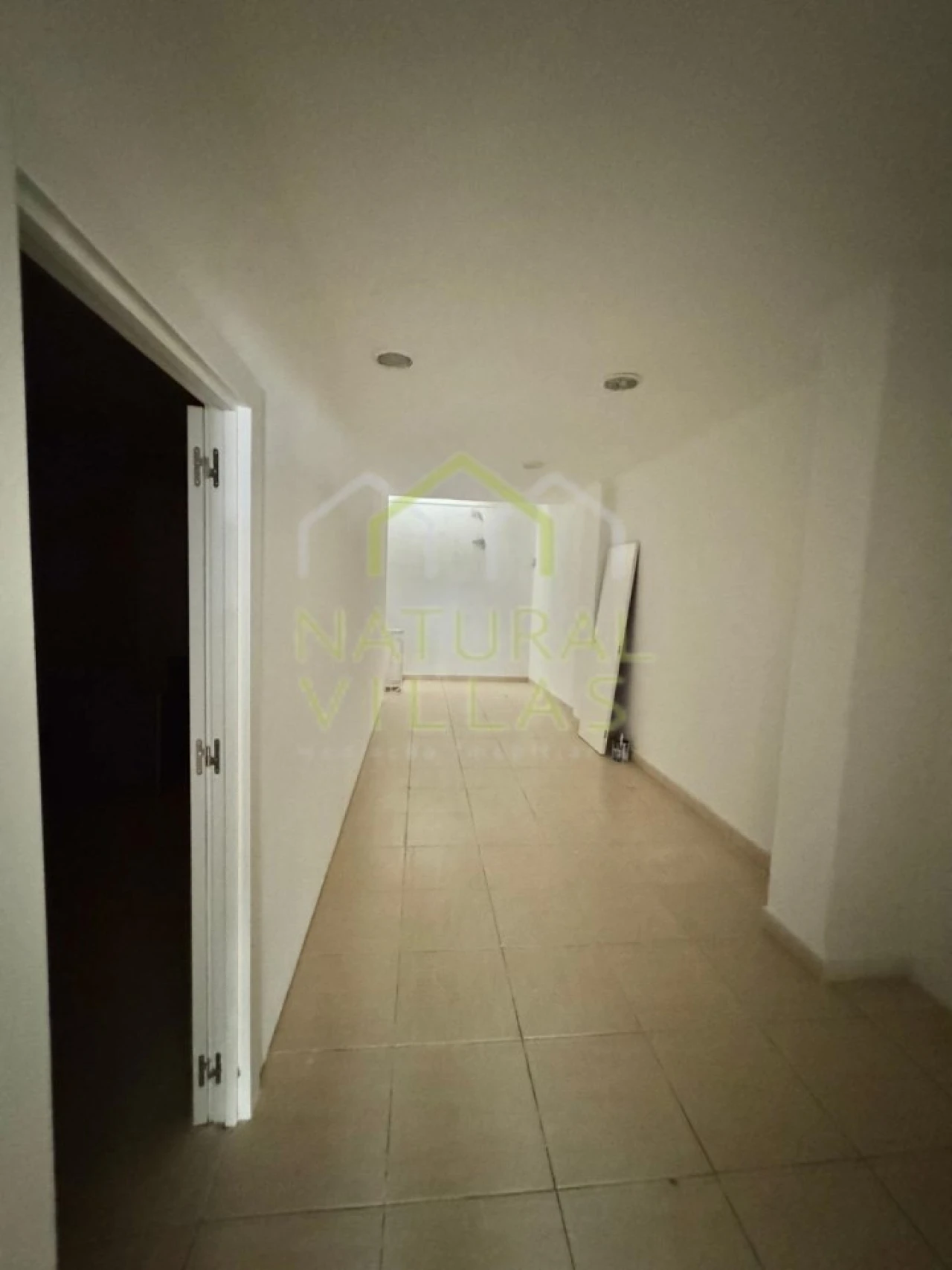 Loja para Arrendamento em Faro (Sé e São Pedro) Foto 6