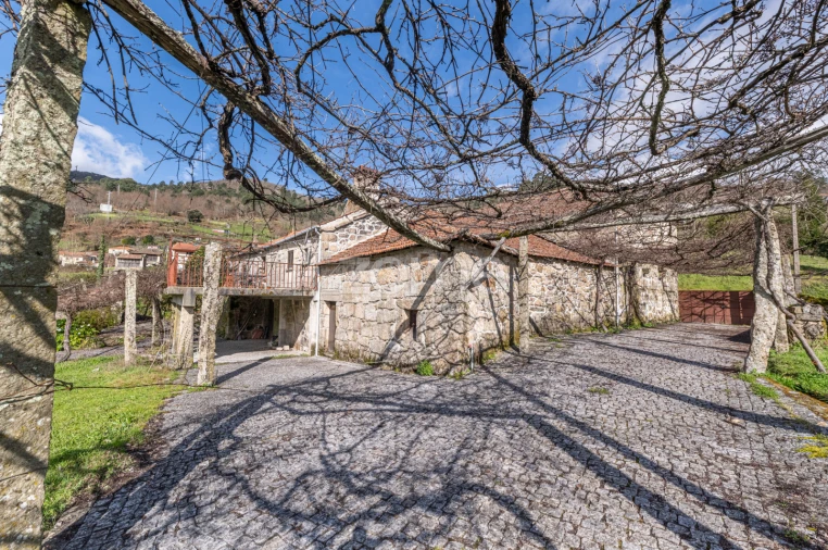 Quinta T5 para Venda em Canedo Foto 32