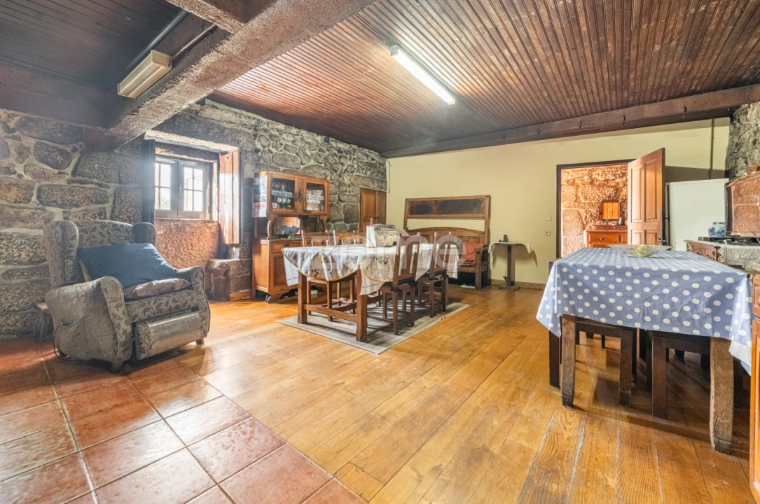 Quinta T5 para Venda em Canedo Foto 16