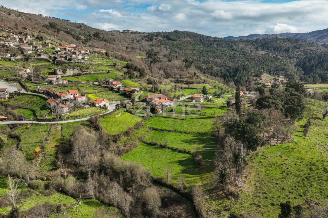 Quinta T5 para Venda em Canedo Foto 42